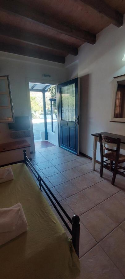 Apartamento Ο Μπαξεσ Livadi  Exterior foto