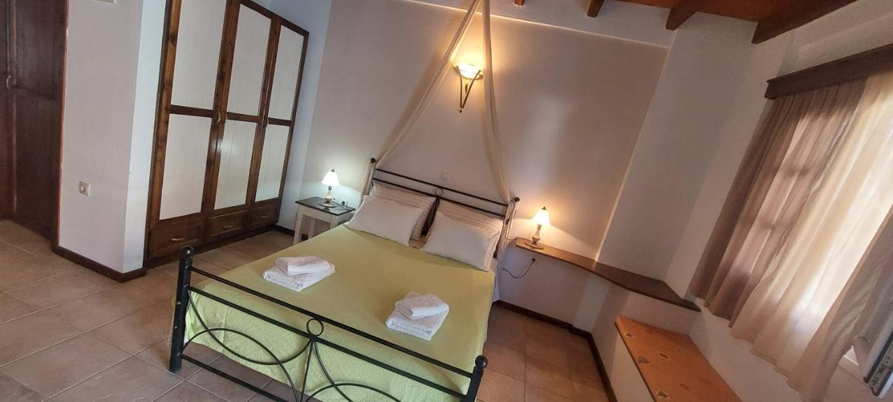 Apartamento Ο Μπαξεσ Livadi  Exterior foto