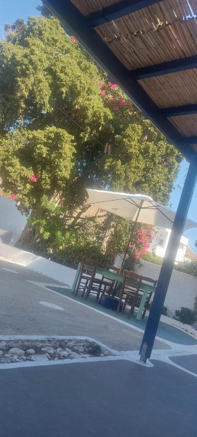 Apartamento Ο Μπαξεσ Livadi  Exterior foto